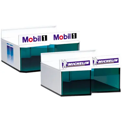 CARRERA-TOYS VIP épület