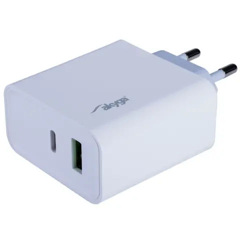 AKYGA AK-CH-14 USB-A + USB-C PD 5-20V / max. 3A 45W Quick Charge 3.0