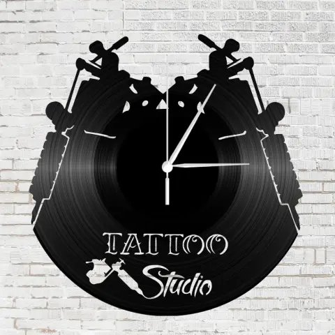 Bakelit óra tattoo studio