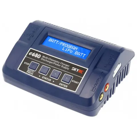 SKYRC e680 töltő