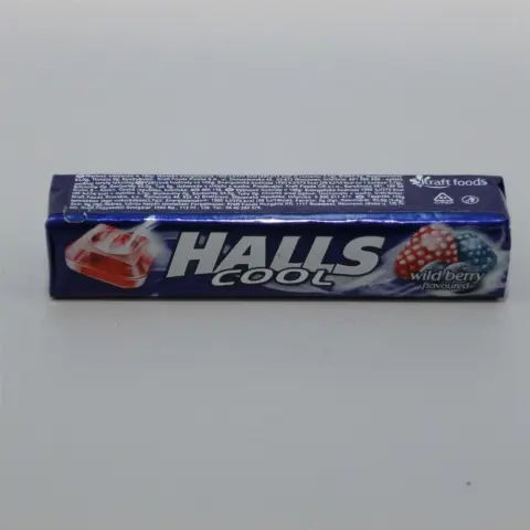 HALLS cukor wild berry vad bogyó 34 g