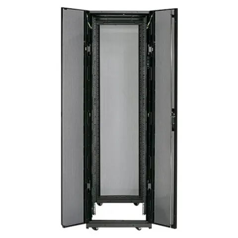 APC NetShelter SX Server Rack 42U AR3300X717